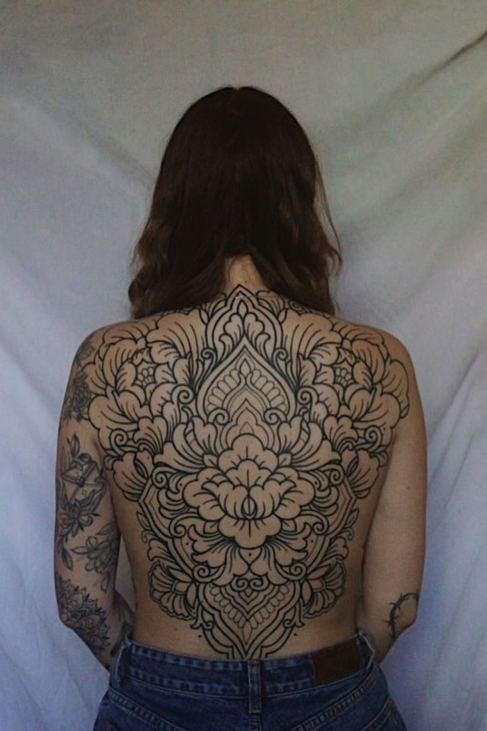 37 Women s Back Tattoos Stunning Designs That Tell A Story 37-women-s-back-tattoos-stunning-designs-that-tell-a-story