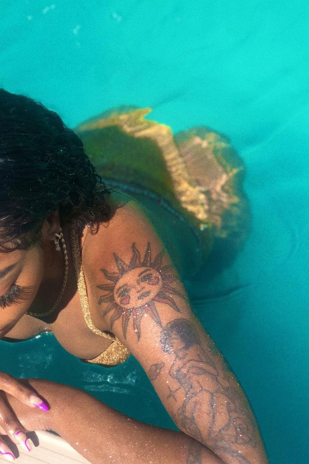 25 Cute Shoulder Tattoos For Black Women