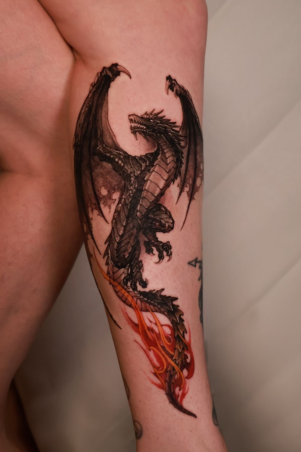 28 Powerful Dragon Tattoo For Women Designs