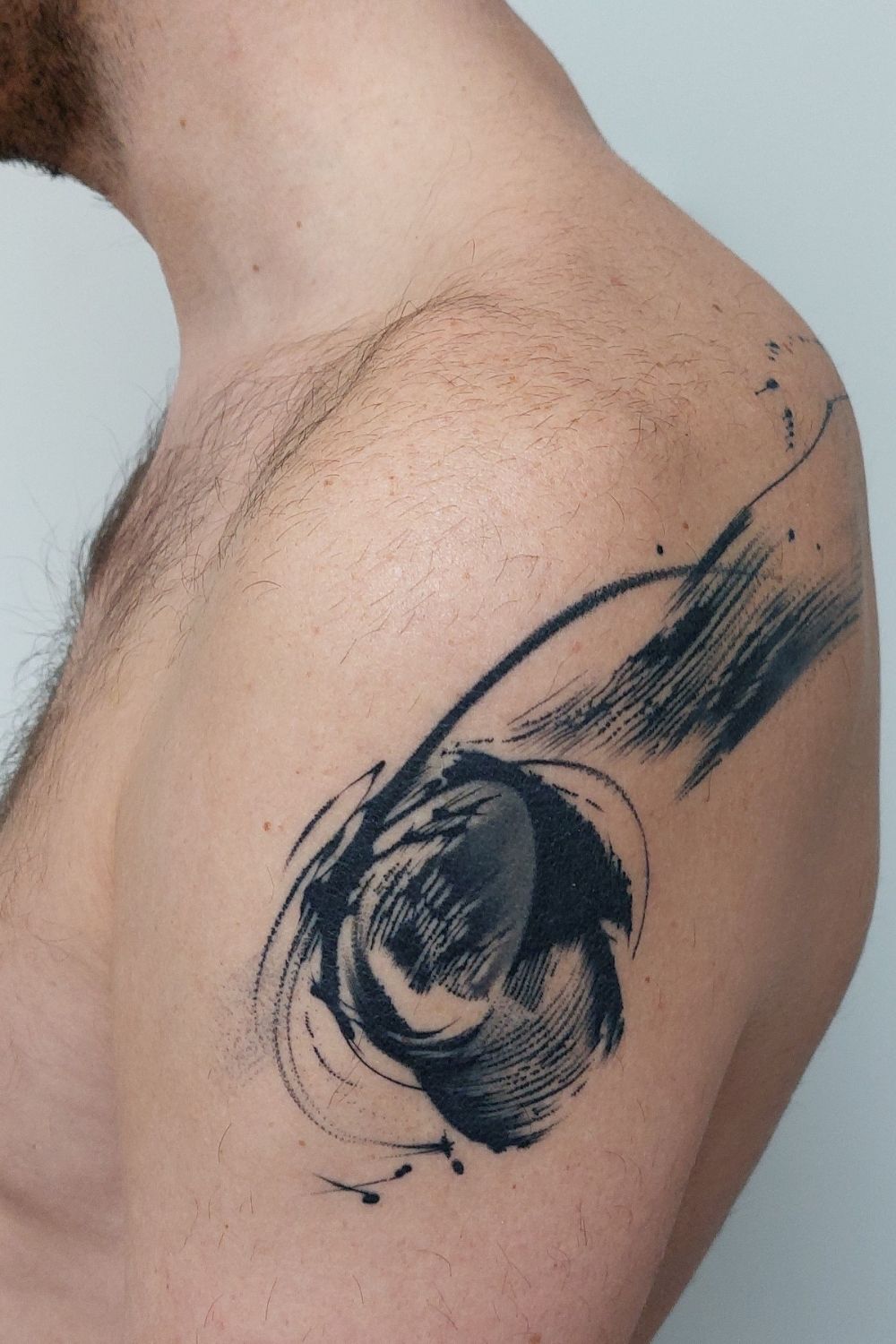 24 Men's Shoulder Tattoo Ideas