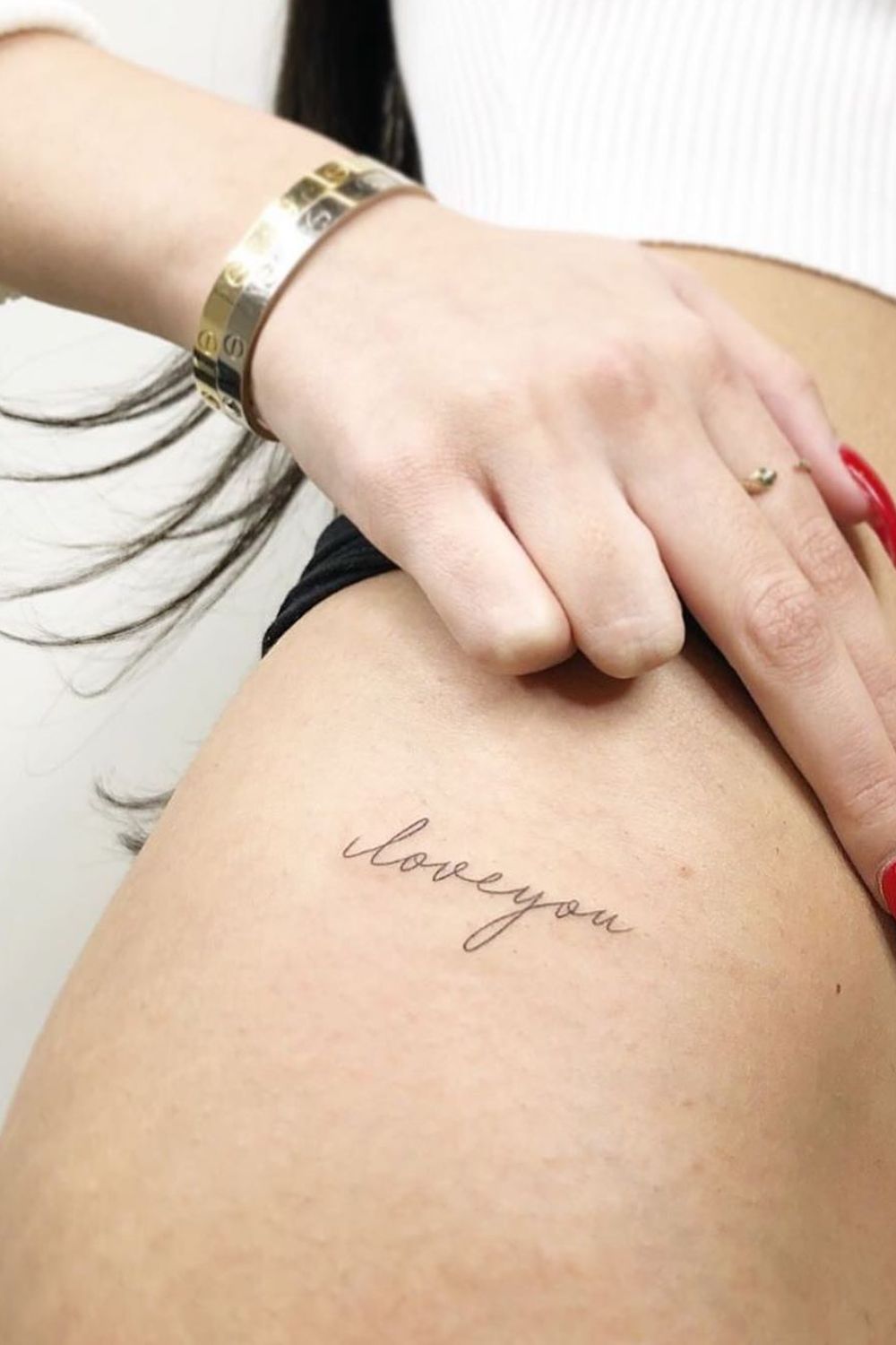 22 Dainty Hip Tattoos Women Will Instantly Fall In Love With