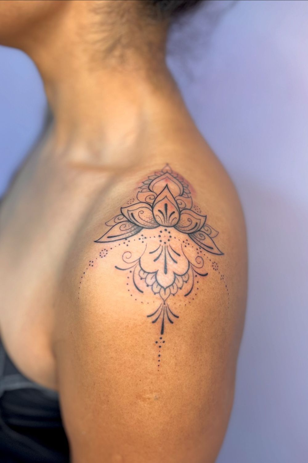 24 Upper Shoulder Tattoos For Women