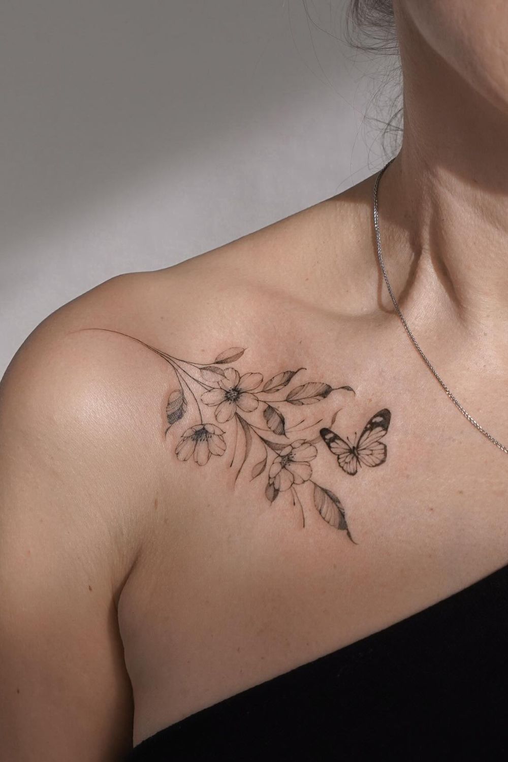 24 Upper Shoulder Tattoos For Women